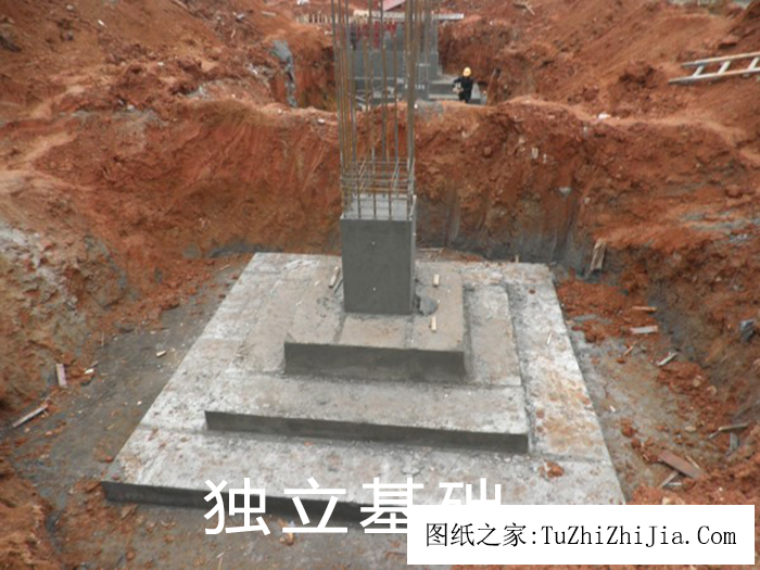 自蓋房基礎(chǔ)該選擇獨(dú)立基礎(chǔ)還是條形基礎(chǔ)？