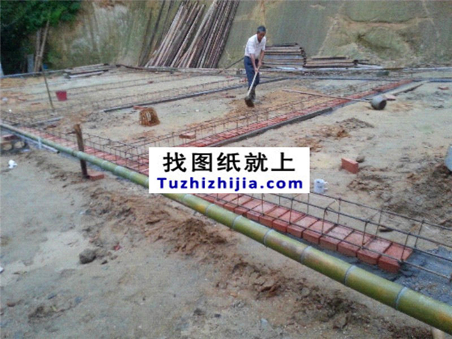 湖南省劉先生自建的雙拼二層帶閣樓全套施工直播。