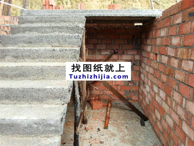 湖南省劉先生自建的雙拼二層帶閣樓全套施工直播。