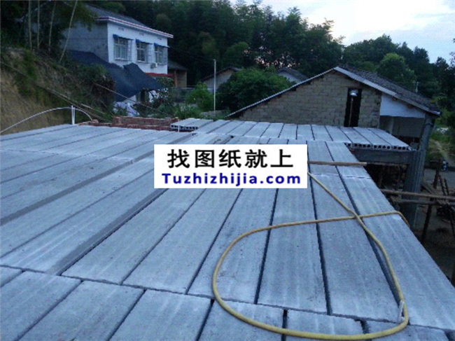 湖南省劉先生自建的雙拼二層帶閣樓全套施工直播。
