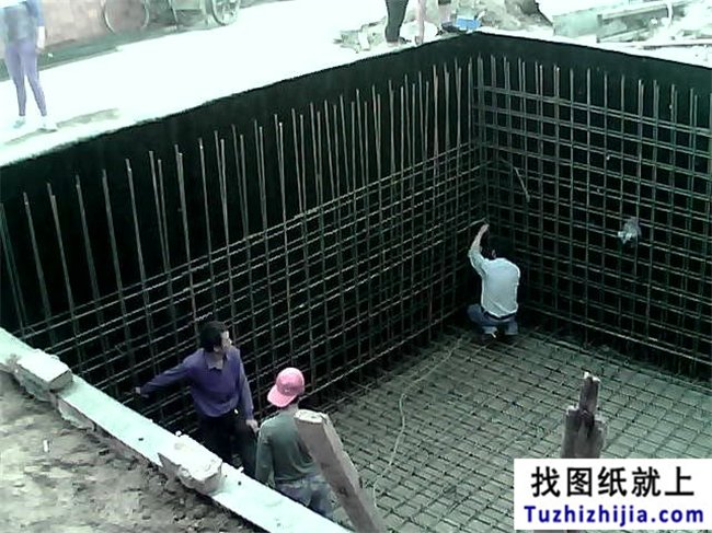 土豪金總的自建花園中式別墅直播。