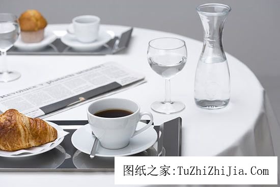 家居風(fēng)景達人 餐桌擺放也有講究