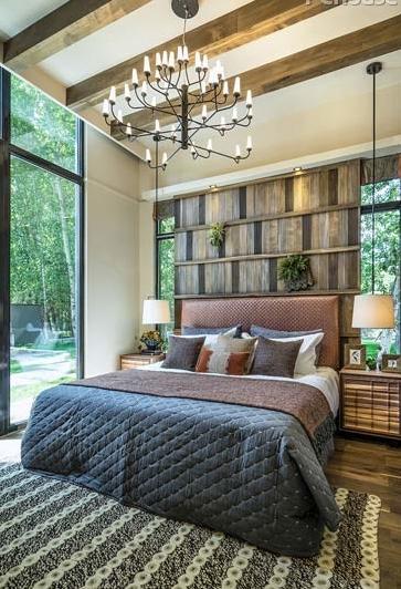 老同學(xué)請(qǐng)我們?nèi)オ?dú)棟小別墅房屋聚會(huì)，怎么感覺(jué)他是在炫富？