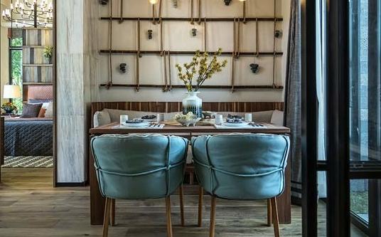 老同學(xué)請(qǐng)我們?nèi)オ?dú)棟小別墅房屋聚會(huì)，怎么感覺(jué)他是在炫富？