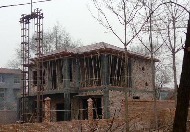 如果上天再給我30萬(wàn)，我會(huì)愿意蓋這套農(nóng)村小別墅！