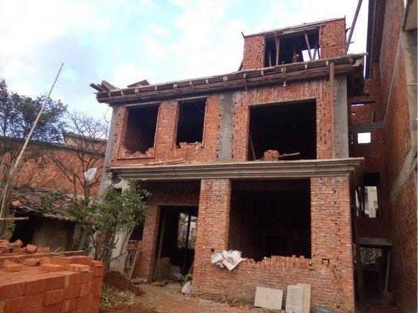 新農(nóng)村別墅設(shè)計圖，三層溫馨小居接地氣！