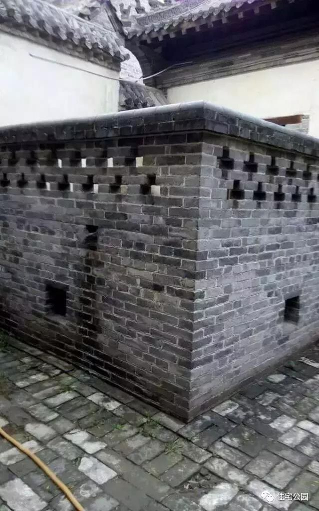 水泊梁山不僅有傳奇，也有特色民居