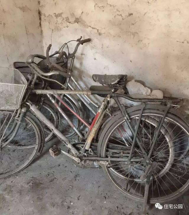 80后小伙千里歸家建新房，力求完美換掉施工隊，只是為了面子？