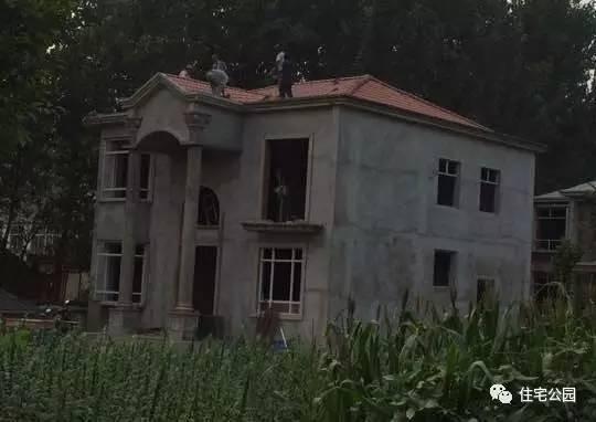 80后小伙千里歸家建新房，力求完美換掉施工隊，只是為了面子？