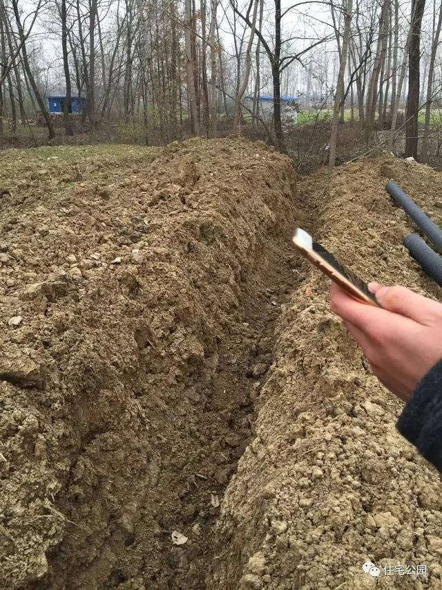 80后小伙千里歸家建新房，力求完美換掉施工隊，只是為了面子？