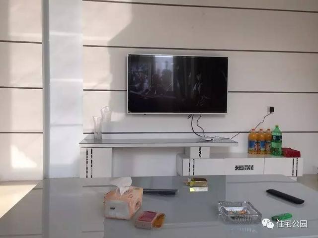 80后小伙千里歸家建新房，力求完美換掉施工隊，只是為了面子？