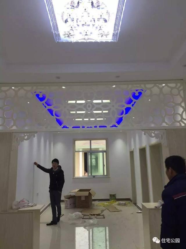 80后小伙千里歸家建新房，力求完美換掉施工隊，只是為了面子？