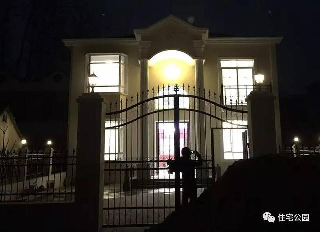 80后小伙千里歸家建新房，力求完美換掉施工隊，只是為了面子？