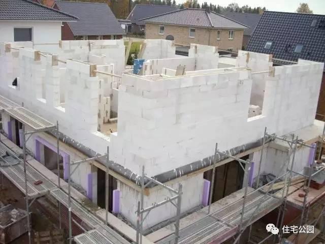 自建房還是要朝德國(guó)看，不用紅磚7天建成，全程實(shí)拍！