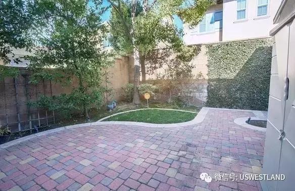 洛杉磯爾灣房源：獨(dú)棟別墅 宜居城市 滿分學(xué)區(qū) 著名社區(qū)99萬(wàn)！