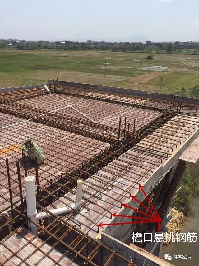 房子80萬，基礎(chǔ)15萬，跨渠建別墅就是這么任性！