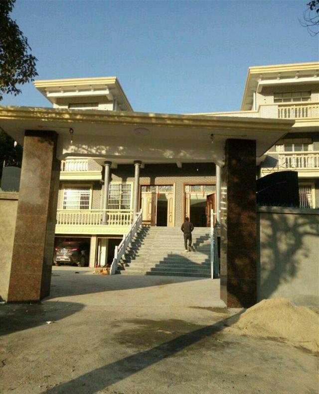 誰說農(nóng)村房子土, 請你們看完我家百萬別墅的裝修后再來評價! 謝謝