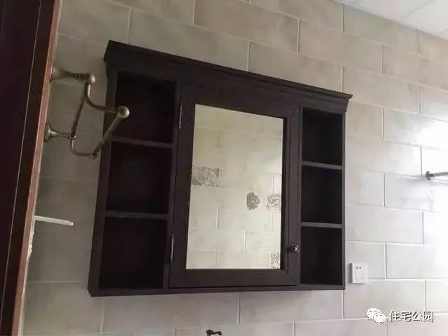 不顧家人阻攔硬是拆掉老宅，自建美式別墅，所有人都羨慕不已！