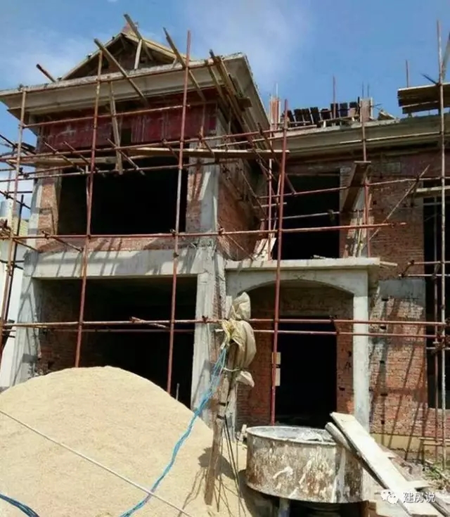 百萬自建三層農(nóng)村別墅設(shè)計方案，建成后是村里最好的！