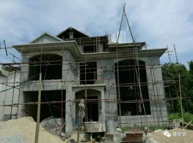 百萬自建三層農(nóng)村別墅設(shè)計方案，建成后是村里最好的！