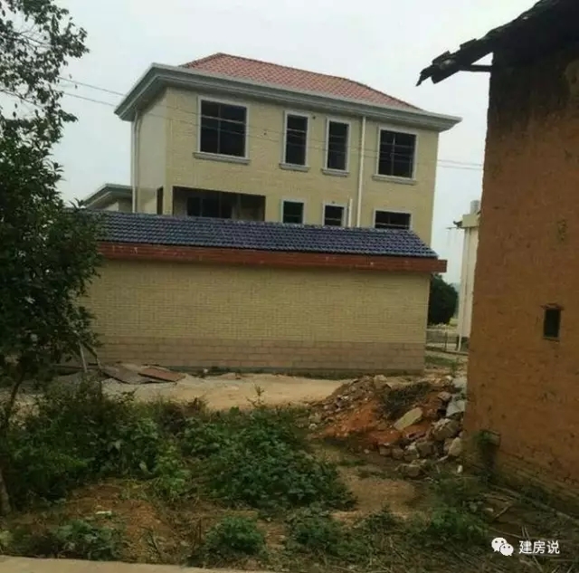 百萬自建三層農(nóng)村別墅設(shè)計方案，建成后是村里最好的！