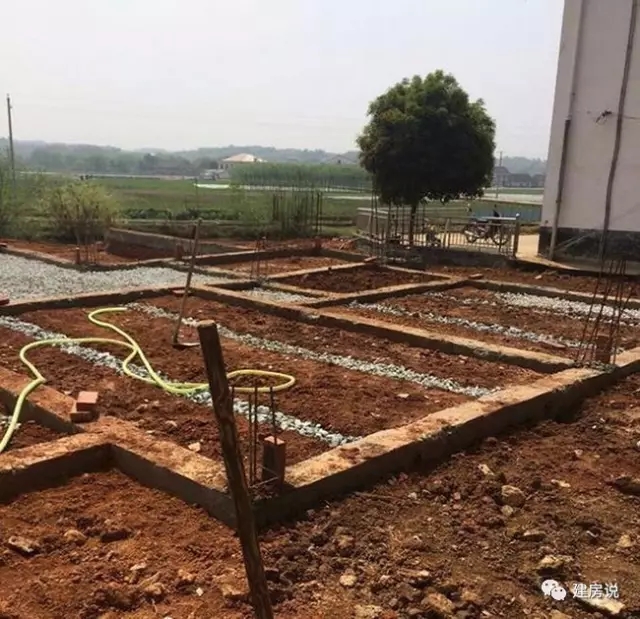 百萬自建三層農(nóng)村別墅設(shè)計方案，建成后是村里最好的！