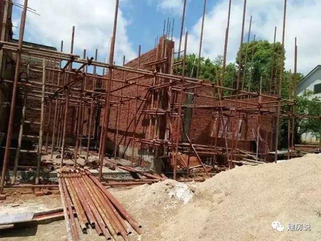 百萬自建三層農(nóng)村別墅設(shè)計方案，建成后是村里最好的！