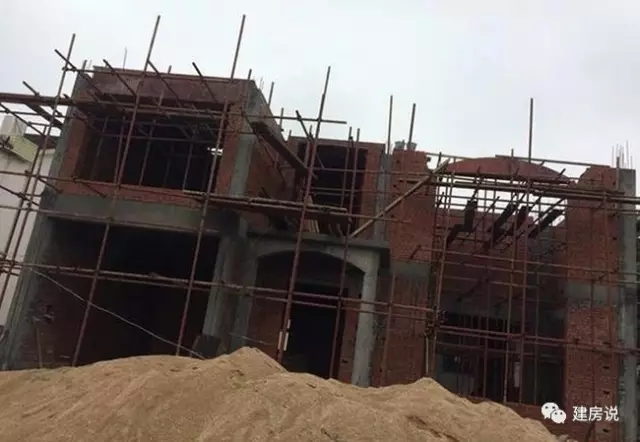 百萬自建三層農(nóng)村別墅設(shè)計方案，建成后是村里最好的！