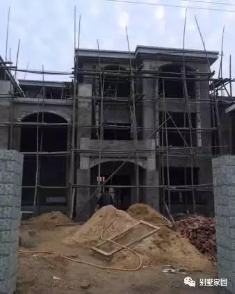 自建三層農(nóng)村別墅設(shè)計，主體30多萬，親你覺得值嗎？