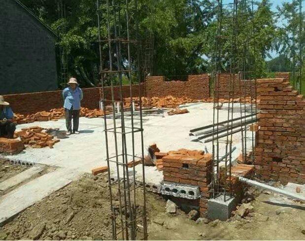 公公花50萬(wàn)蓋別墅，城里媳婦看完美滋滋