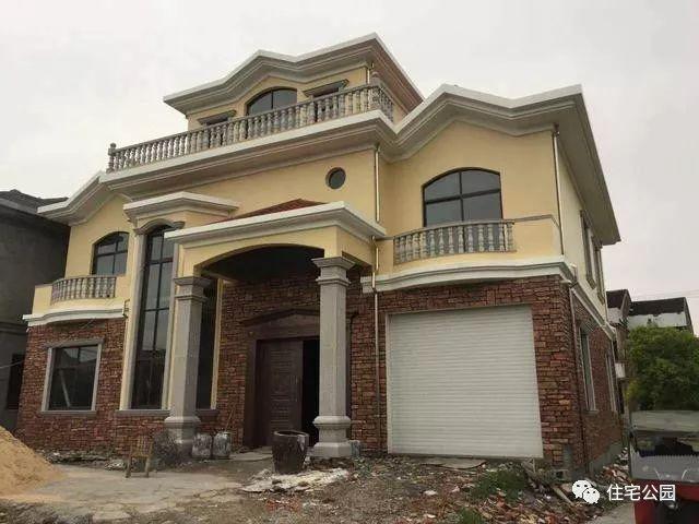 50萬蓋的三層別墅，全村就屬我家的最漂亮