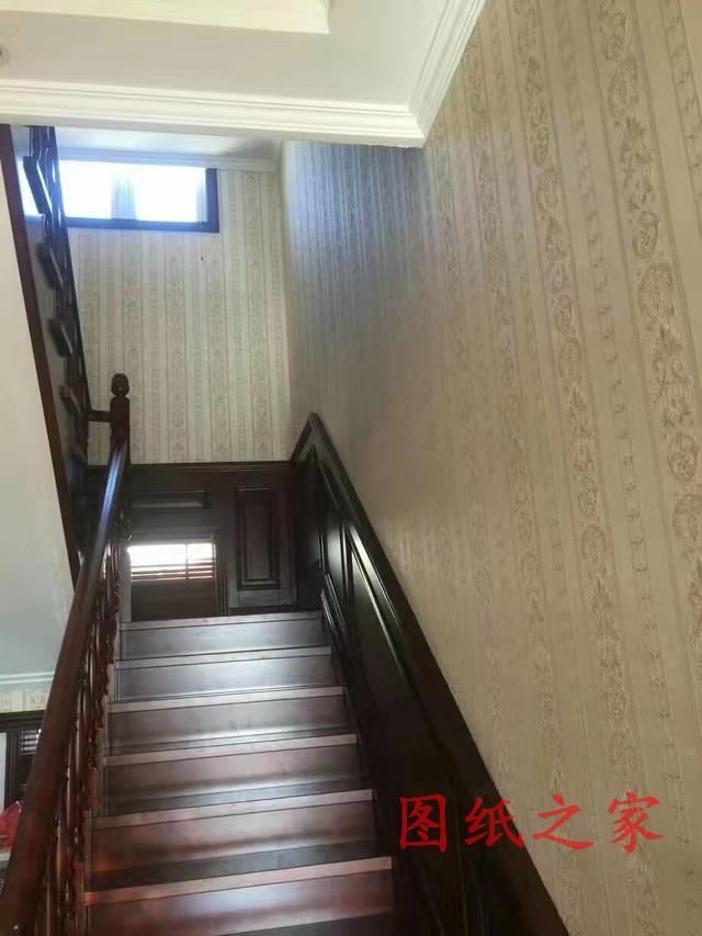 農(nóng)村兄弟自建雙拼別墅實景圖，全村都拍手叫好