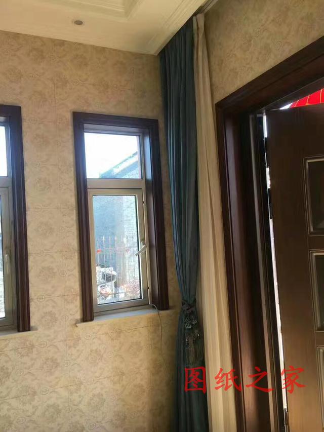 農(nóng)村兄弟自建雙拼別墅實景圖，全村都拍手叫好