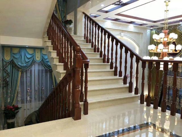 農(nóng)村自建別墅光裝修就花了上百萬，看完才知道什么叫別墅