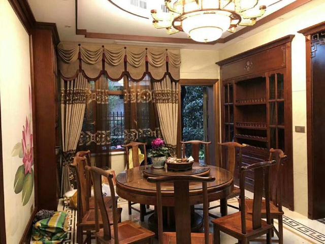 農(nóng)村自建別墅光裝修就花了上百萬，看完才知道什么叫別墅