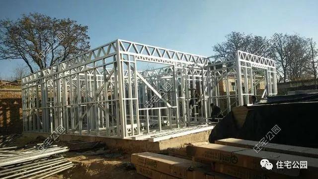 實(shí)拍一層輕鋼結(jié)構(gòu)施工過程，附平面戶型圖