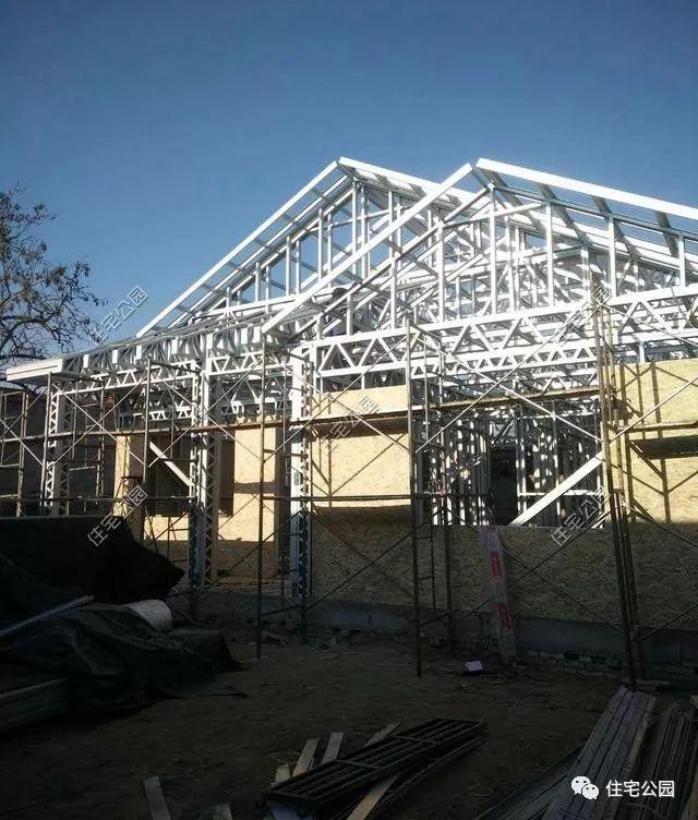 實(shí)拍一層輕鋼結(jié)構(gòu)施工過程，附平面戶型圖