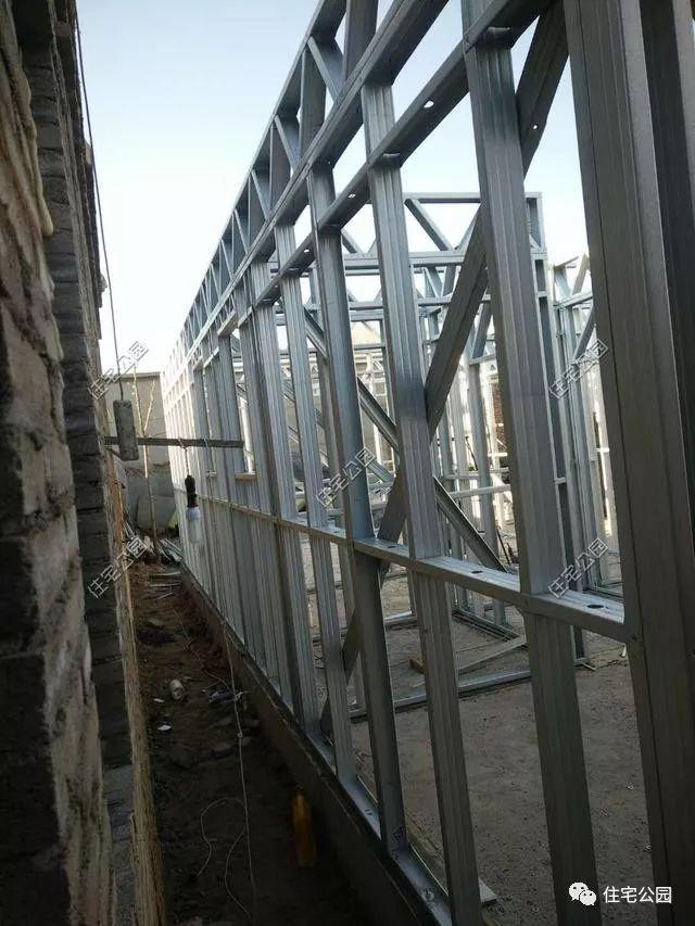 實(shí)拍一層輕鋼結(jié)構(gòu)施工過程，附平面戶型圖