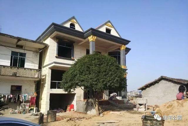 12x12.5米戶型方正的農(nóng)村自建別墅圖，看起來真大氣