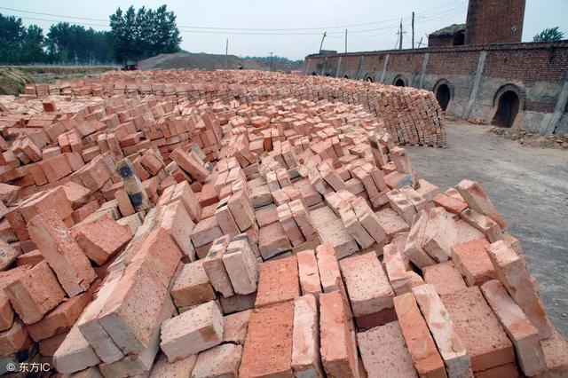 紅磚價格越來越高，農村自建房還能選擇什么材質