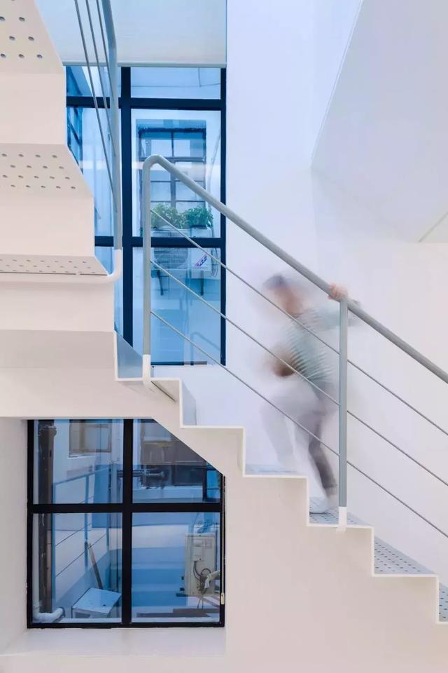 上海舊房改造實(shí)拍，搖身一變成清新別墅