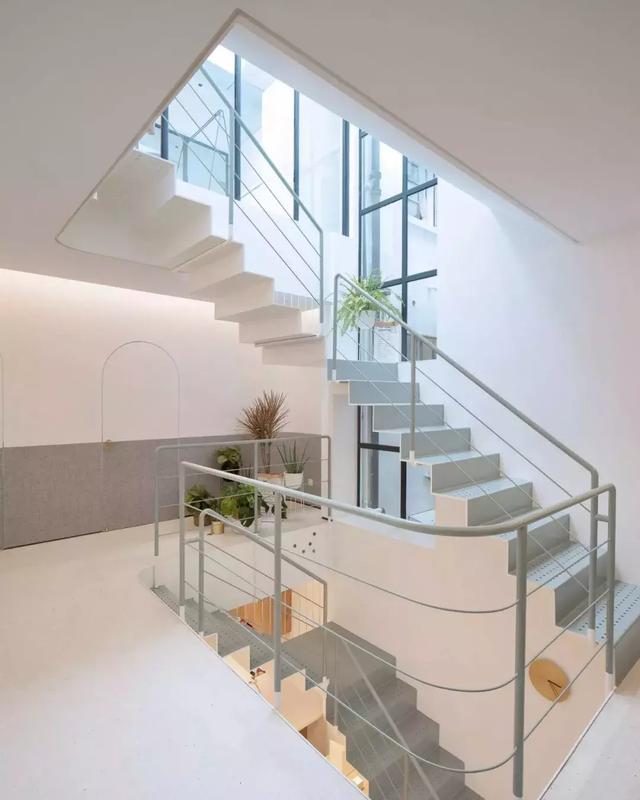 上海舊房改造實(shí)拍，搖身一變成清新別墅