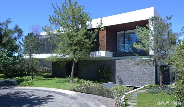 美極了，豪華現(xiàn)代風格別墅圖，附室內裝修圖