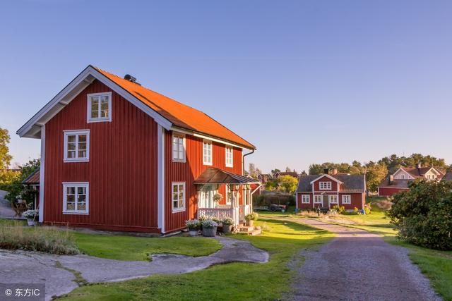 幾款木屋別墅效果圖片，造價不高，看完也想蓋