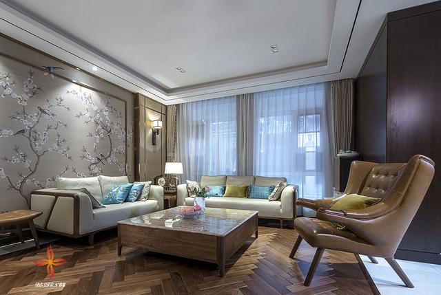 中式與現(xiàn)代結(jié)構(gòu)三層復(fù)式別墅裝修案例實(shí)拍，漂亮