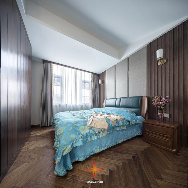 中式與現(xiàn)代結(jié)構(gòu)三層復(fù)式別墅裝修案例實(shí)拍，漂亮