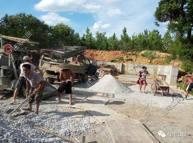 湖南農村蓋別墅過程實拍，附方案圖和建好實景照片