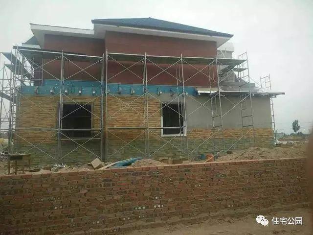 農(nóng)村自建輕鋼別墅，造價1000每平，磚混真的要被取代嗎？