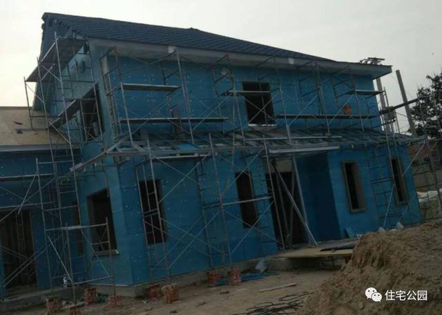 農(nóng)村自建輕鋼別墅，造價1000每平，磚混真的要被取代嗎？