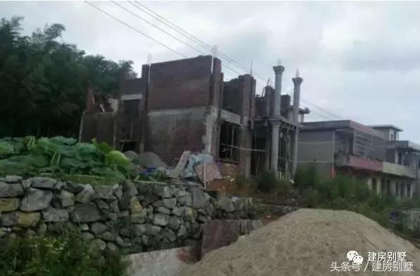 農(nóng)村自建3層樓房，主體+裝修+家具一共70萬，看值不值